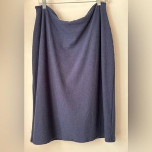 Beautiful blue knee length pencil skirt. XL